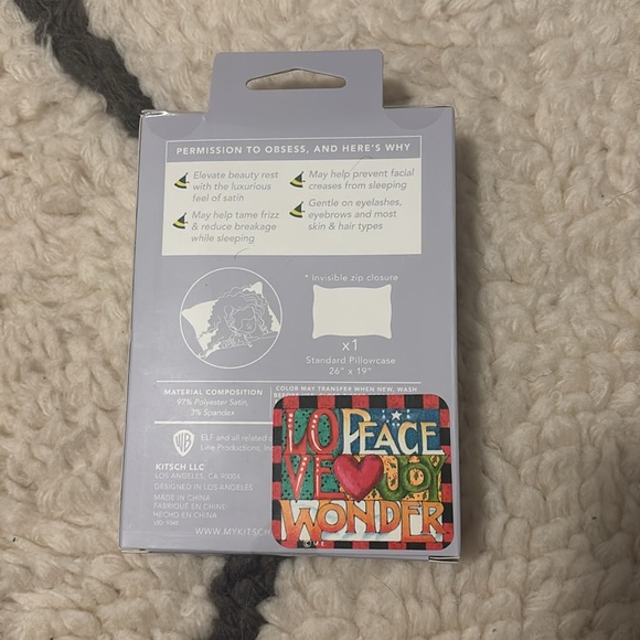 Elf Kitsch satin pillow case - Picture 2 of 2